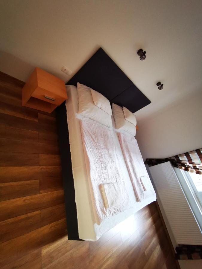 Máté apartman Gyula Exterior foto